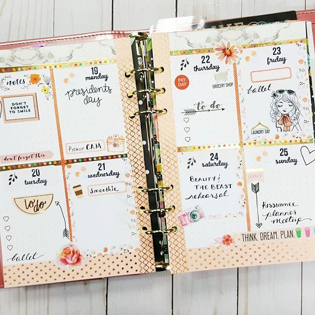 scrapcraftastic's tweet photo. Finally got up this week's #fromscratch #planwithme on my YouTube channel https://t.co/P2Nn2ztoTb #livewellandplan #stickynotes #pageflags #plannerlayout https://t.co/CwwRCuQqqO