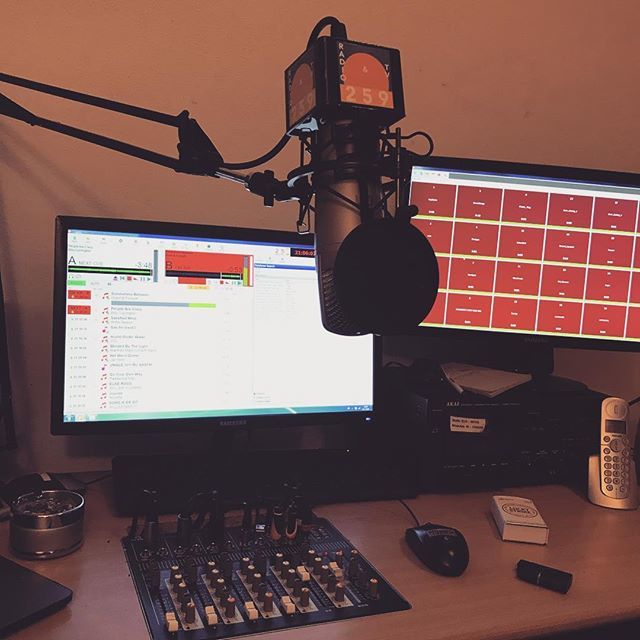fabian3fm's tweet photo. Tot 22:00 te horen op https://t.co/yv5KgqRgPw #sasfm #mairlist https://t.co/WGZFHNMofy