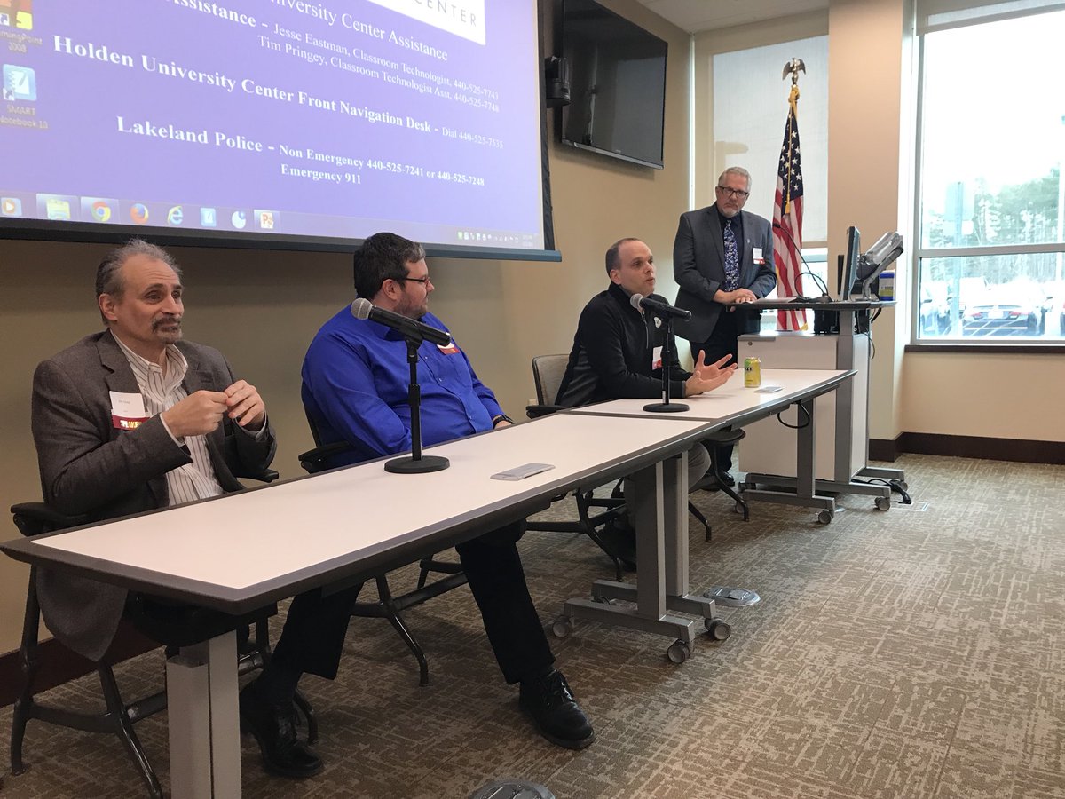 What a great panel discussion today connecting manufacturing and maker spaces with education <a href="/wes_techdir/">Andrea Tredent</a> <a href="/AWTRoboBots/">AWT RoboBots</a> <a href="/WESchools/">Willoughby-Eastlake City Schools</a>