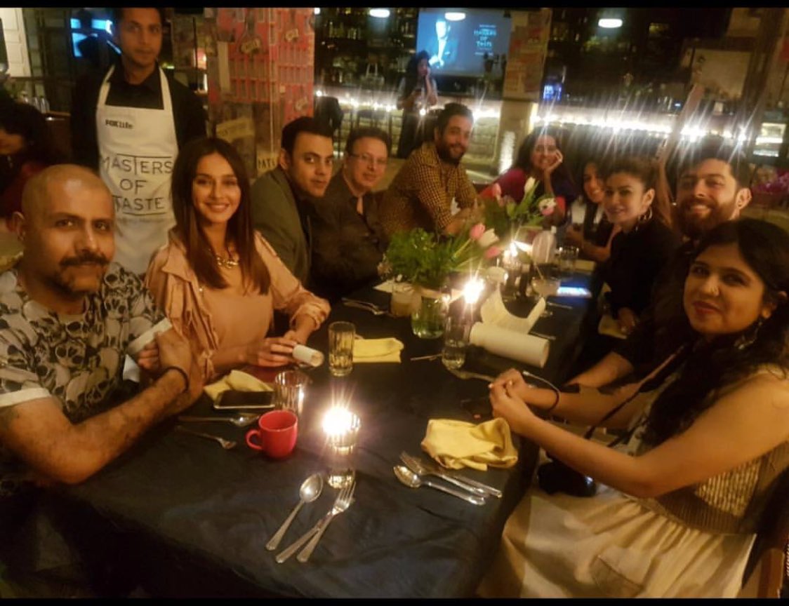 salonirkukreja's tweet photo. All about tonight/2
Absolutely amazing food & great company at @bombaycanteen
#MastersofTaste on @FoxLifeIndia from Monday 9 P.M. #FoxLifeNeverStop #PerfectionOrNothing #FoodofMumbai https://t.co/3iPEKLqrFz