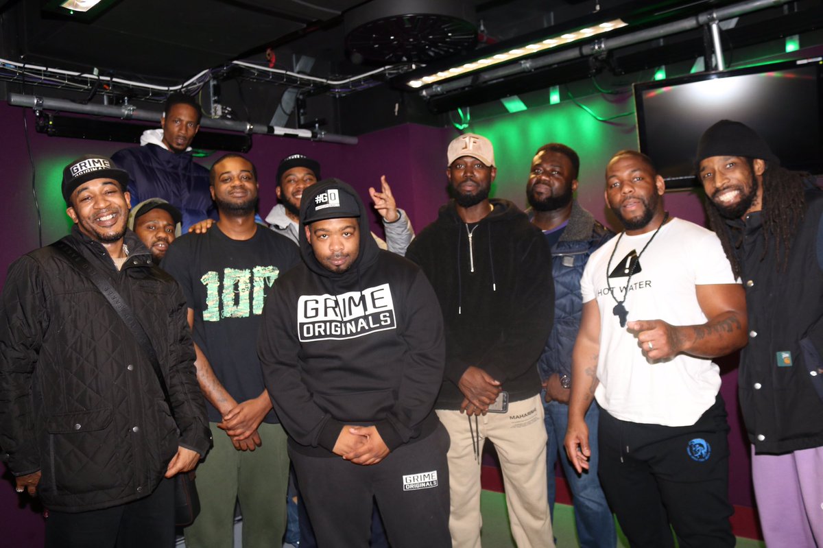 Tonight 11pm on <a href="/1Xtra/">BBC Radio 1Xtra</a> <a href="/sharkymajor/">SHARK MAJOR GENERAL!</a> <a href="/THEREALGHETTS/">GHETTS</a> <a href="/Footsie/">Farda Waz ❤️💛💚</a> <a href="/BlackSteve__/">BLK STV</a> <a href="/NastyJack/">John Crow / King Kweffa</a> <a href="/HITMAN_HYPER/">HITMAN HYPER</a> @Armourhotwater <a href="/jammerbbk/">Jammer</a> &amp; <a href="/DDoubleE7/">D Double E</a> shell down for our broski <a href="/storminmc/">The Hype Master</a> #NastyCrew 🙏🏾