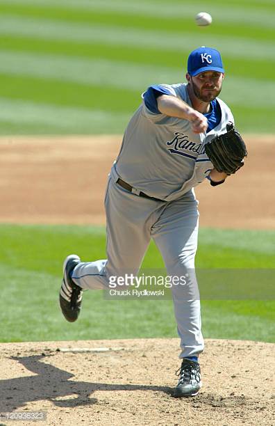 Happy Birthday to former Kansas City Royals player Scott Elarton(2006-2007), who turns 42 today! 