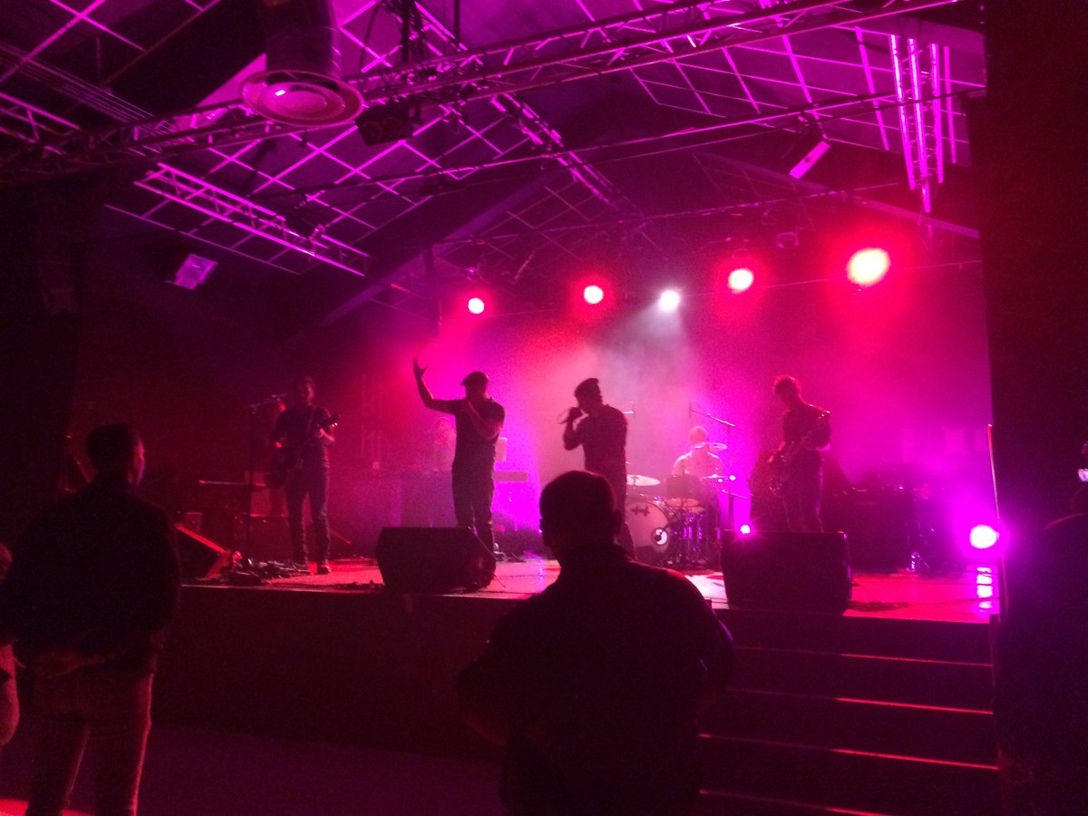 mjcleSILO's tweet photo. Tôonz &amp; le quintet vient de monter sur scène !
Il reste des places on vous attend ! #LeSilo #tremplin #MG2018 https://t.co/LE7pORjGit