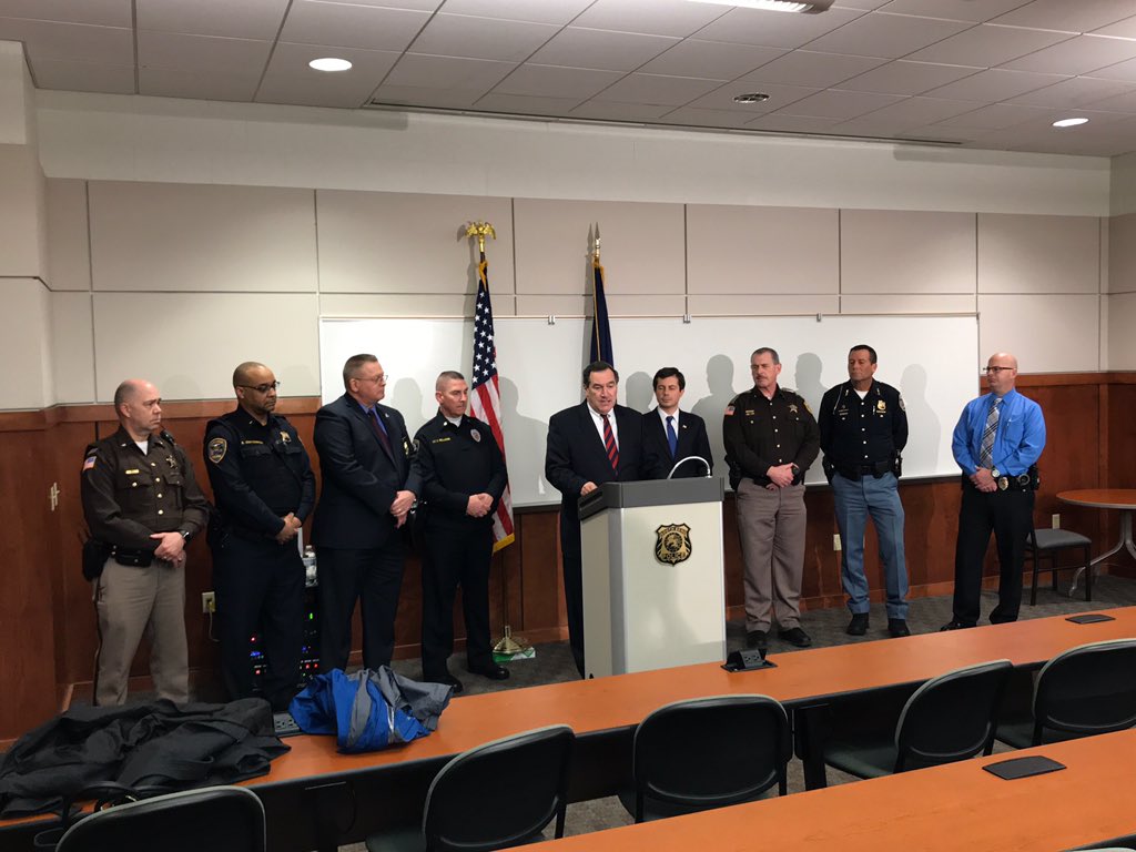 PeteButtigieg's tweet photo. The Law Enforcement Mental Health and Wellness Act will support our officers in getting the resources they need. Thank you @SenDonnelly for your leadership on this issue. https://t.co/BdDjDwscCa