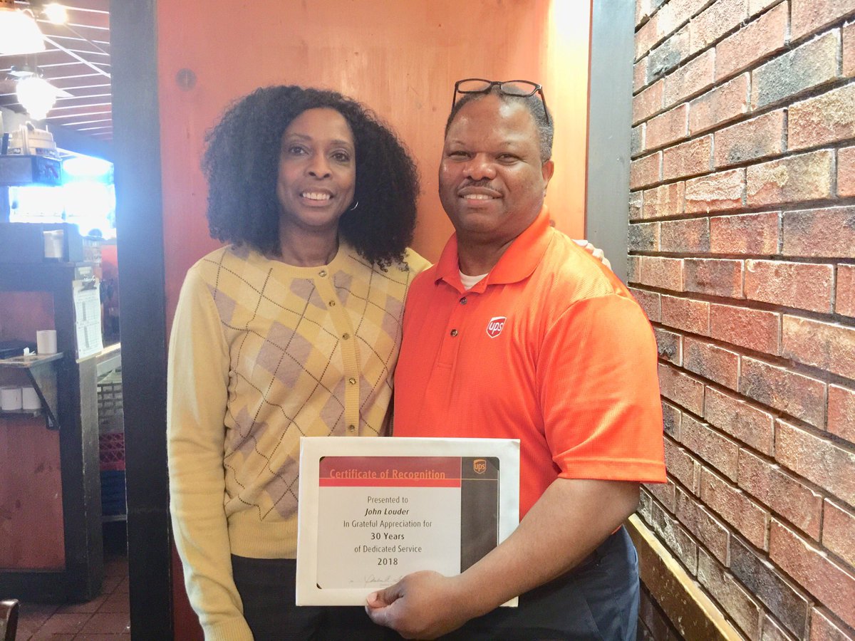 AllenWoodretta's tweet photo. John Louder’s 30 year celebration.  UPS @MidSouthUPSers https://t.co/SNPBkQRnye