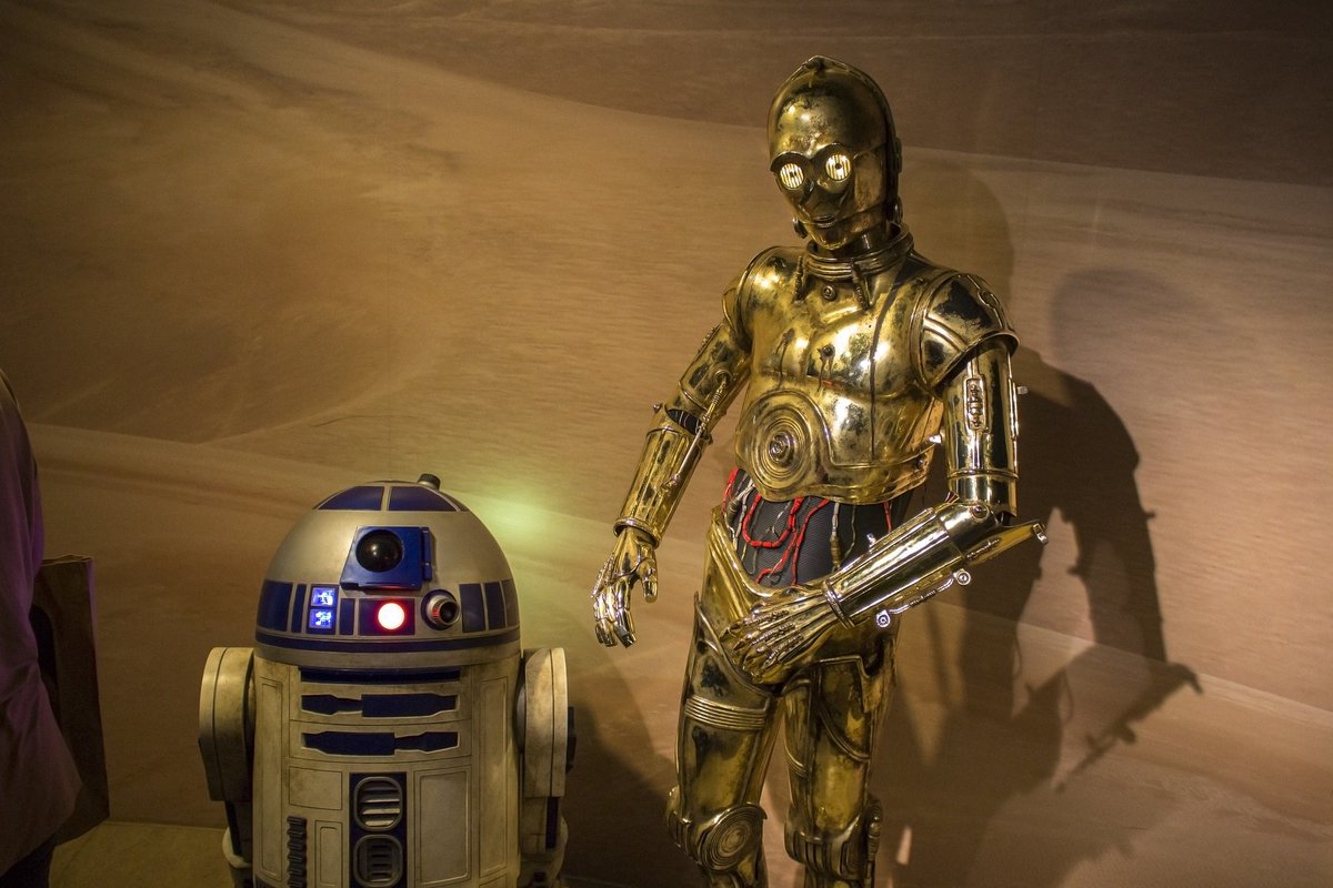 wordsandmore1's tweet photo. #buonaserata con #VolevoessereunoJedi, raccolta quasi seria di #Anedotti e curiosità sui #film della saga di #StarWars. I retroscena di #GuerreStellari svelati dal #gamer @matsuteia in un volume da #leggere tutto d'un fiato. In #PreOrder su @AmazonIT- https://t.co/dhuoM80avu https://t.co/DJLvvVqBOp