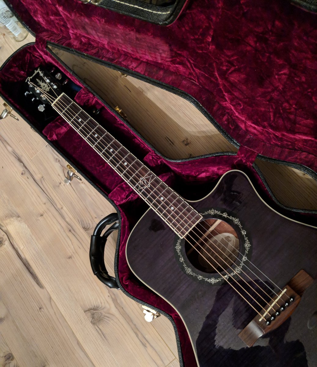 SteveNewsome_'s tweet photo. One of many
#FenderFanMail
#acoustic #acousticguitar #fender #guitar #AlbertaHatCountry #newsong #iaintlookingforafight #request #canadianradio #video #YouTube #song #itunes #snlogo #newsome #teamsteve https://t.co/dgm4un3uda