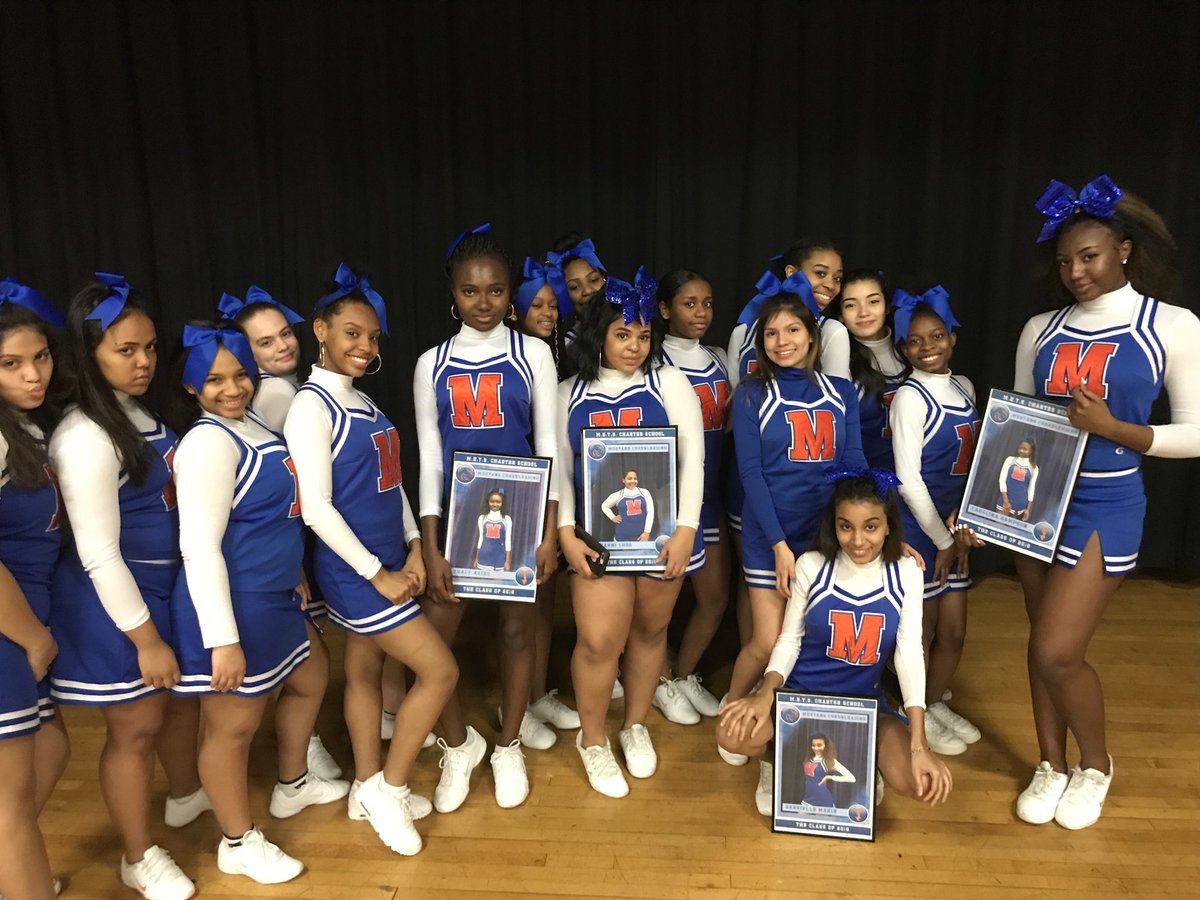 Ms_Casella's tweet photo. Congrats @METSclassof2018 Two fantastic games at our @metscharterjc Senior Night 2018. @METSMustangs 🏀🏀🏀 https://t.co/YgOP9MLTkO