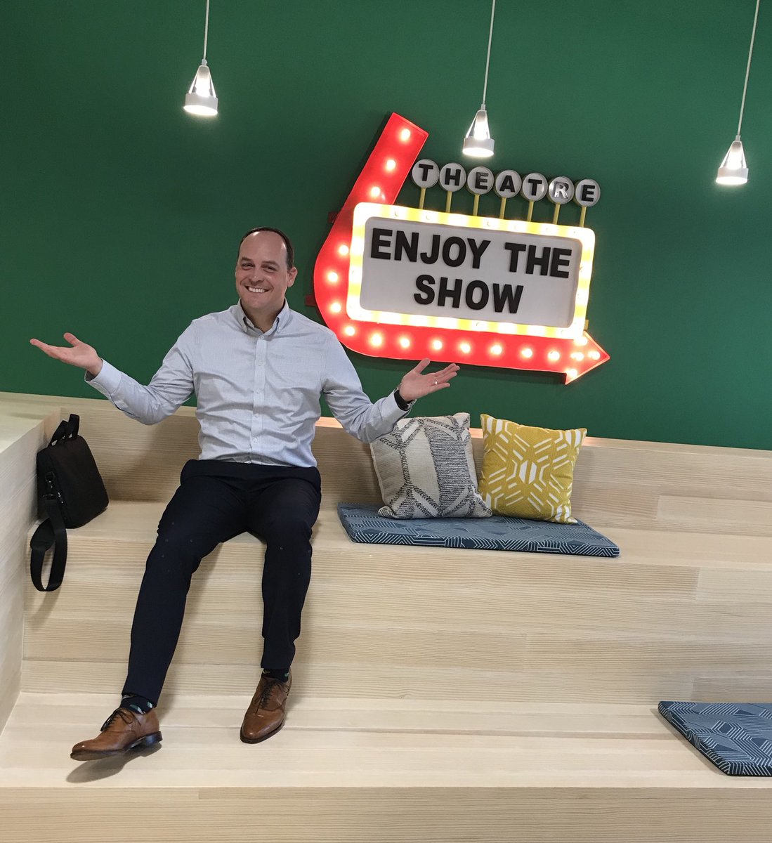 BrooksourceATX's tweet image. Sit back. Relax. And......
#President #of #Brooksource #leadership #vision #toomuch?