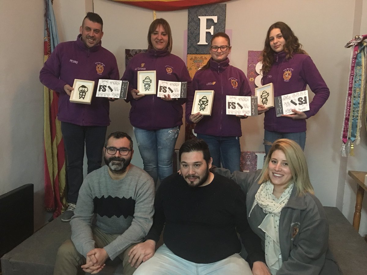 Presentación de nuestro llibret 2018
#FSJ #FALLES2018 #ElgiSerDeSantJaume  
#Estefania
#Lidia
#Ainhoa