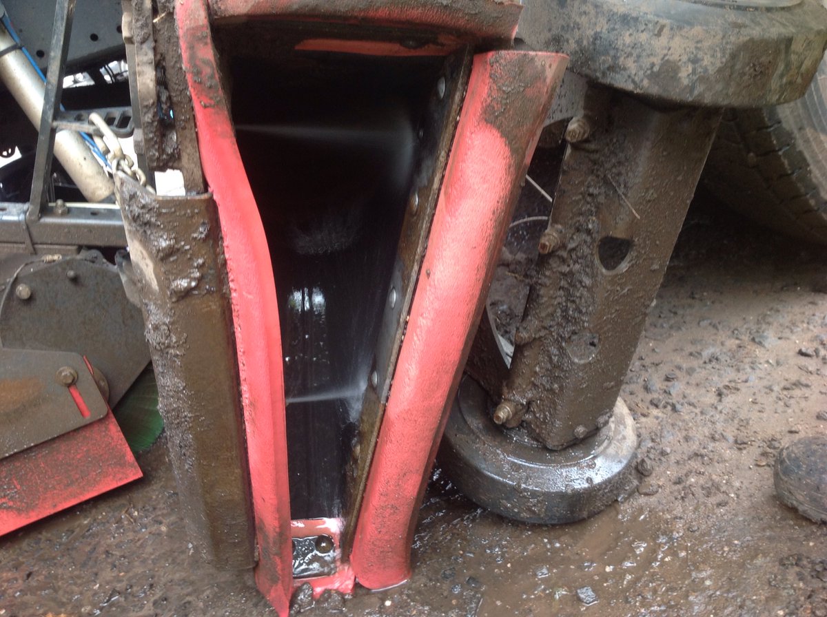 LesWomersley's tweet photo. Another busy day delivering training on a VT651 for Multihog. https://t.co/ClNEvjVpBA