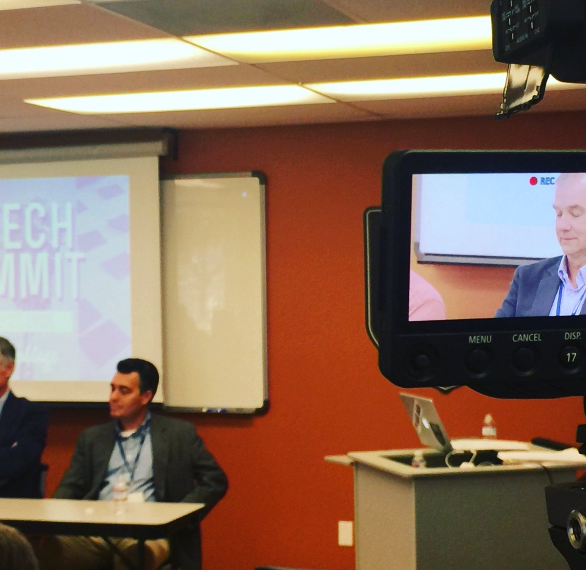 LaunchSMV's tweet photo. Amazing panel! Talking career pathways in tech! #SMVTechSummit #SBBCollege https://t.co/BHMA9HuF4I