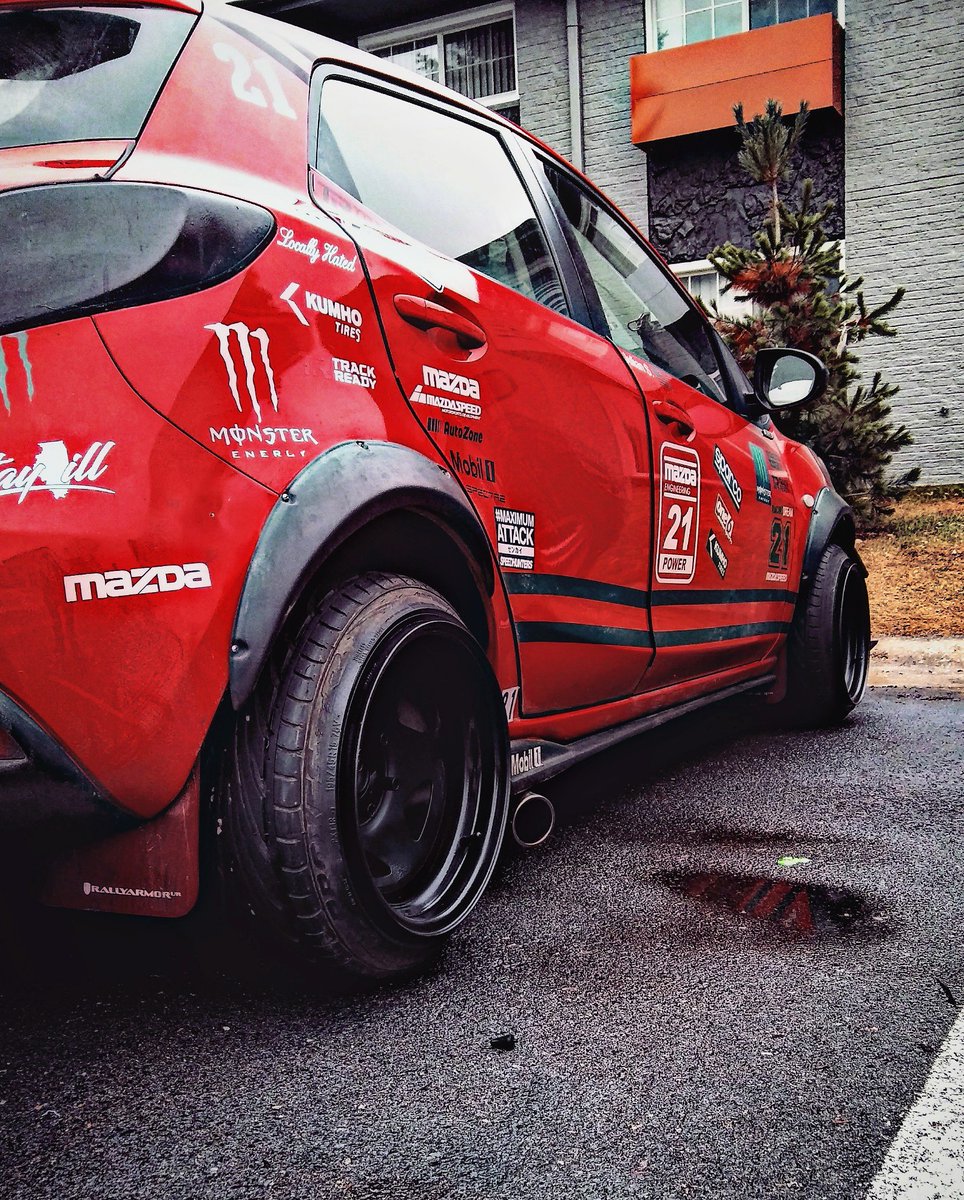 PandaVenge's tweet photo. Change wheels like I change shoes. Decided to try a more aggressive offset with these new wheels. Lowered!
#Mazda #mazda2 #sport2 #demio2 #racecar #lowprofile #trackcar #newwheels #getlow #teamhatchback #subiazda #projectcar #cornerchaser #wideasf #thicc #aggressivelook https://t.co/tPQNzoaLam