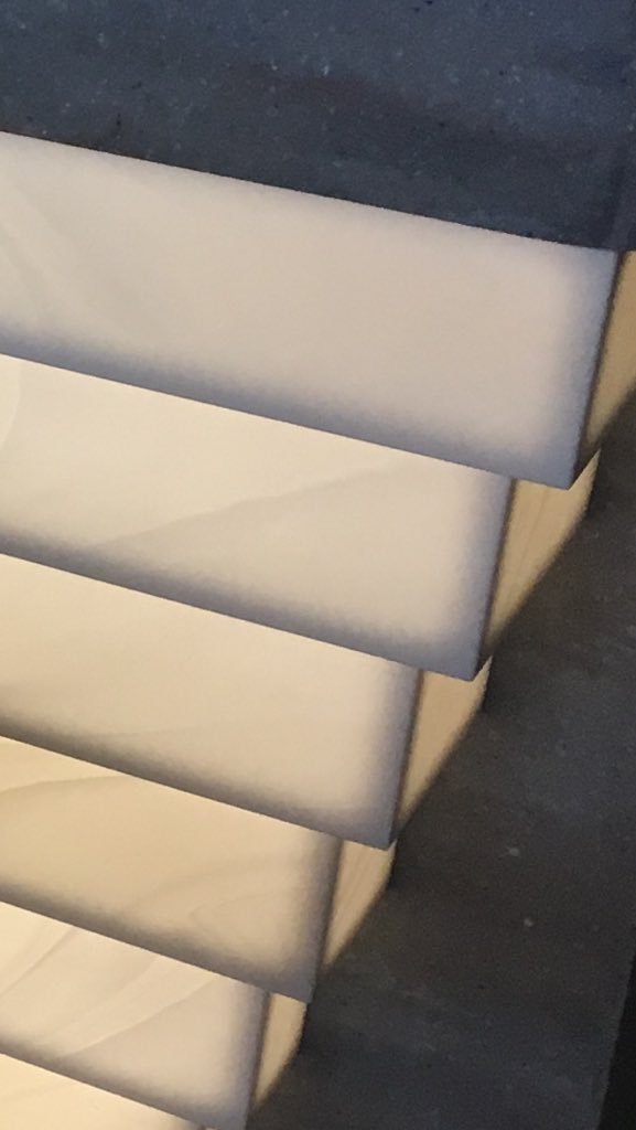 TheWharfBlog's tweet image. Let us know if you see this soon and be in with a chance to win a free template with any new order placed for template and installation by @TheWharfBlog #seamlessworktops #seamless #kitchen