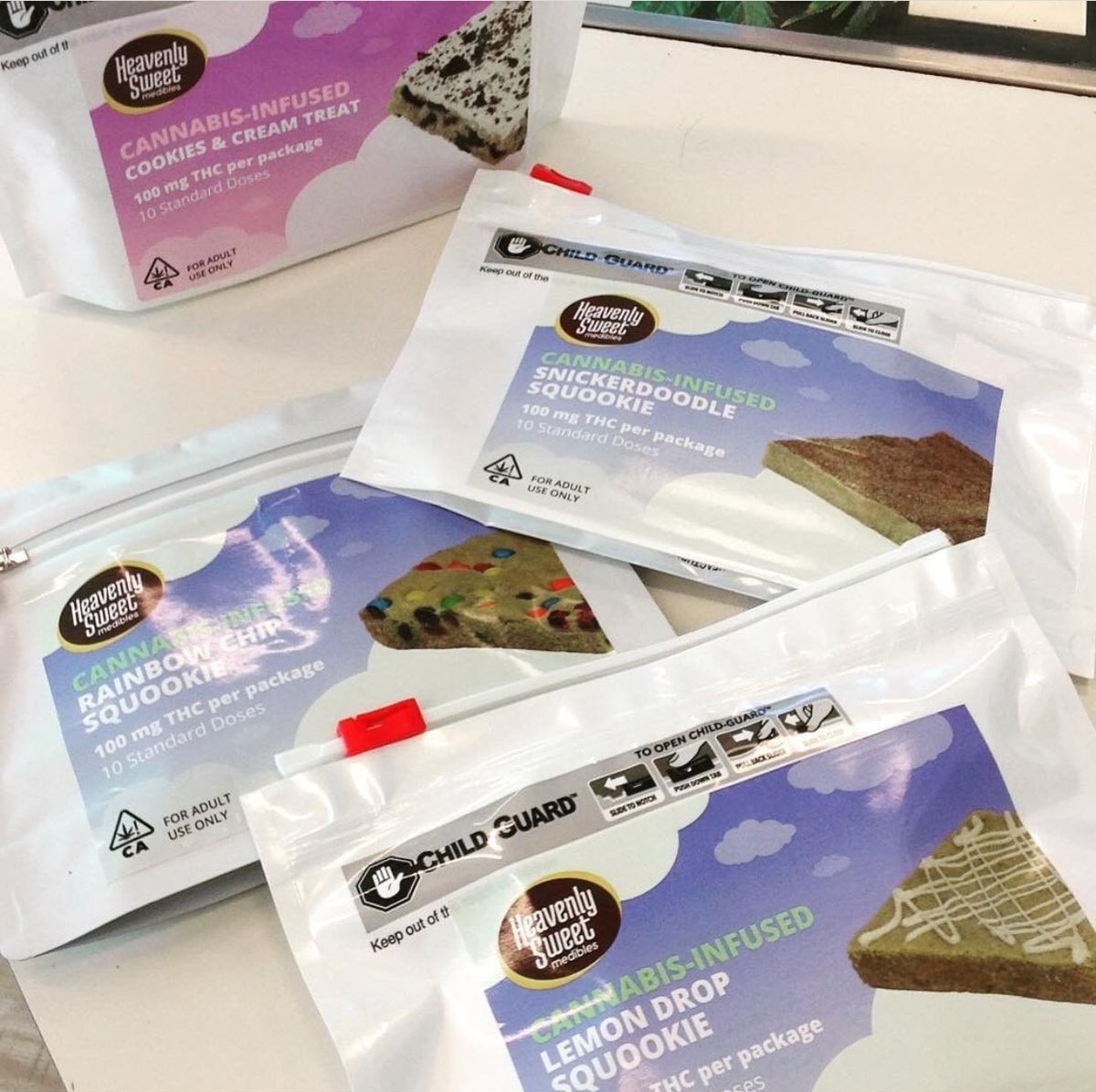 BaykdNation's tweet photo. Big Love shown @2riverswellness thanks for using the #BaykdNation hashtag! 💨🔥 - Don't forget our #dailyspecial on edibles!! @heavenlysweetmedibles Squookies and crispies are yummy treats to help you cruise through your day https://t.co/A1g9cqBH0u