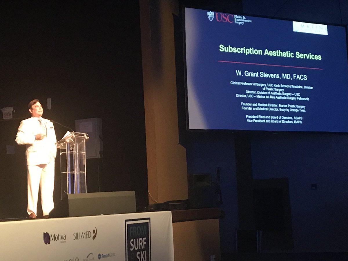 DrGrantStevens's tweet photo. Talking about our new Citrus Club #aesthetic subscription service at #ABAM2018 in #Brazil.

#DrGrantStevens #ABAM #Membership #FridayFeeling #CitrusClub #SkinCare https://t.co/JTx9lLgfU9