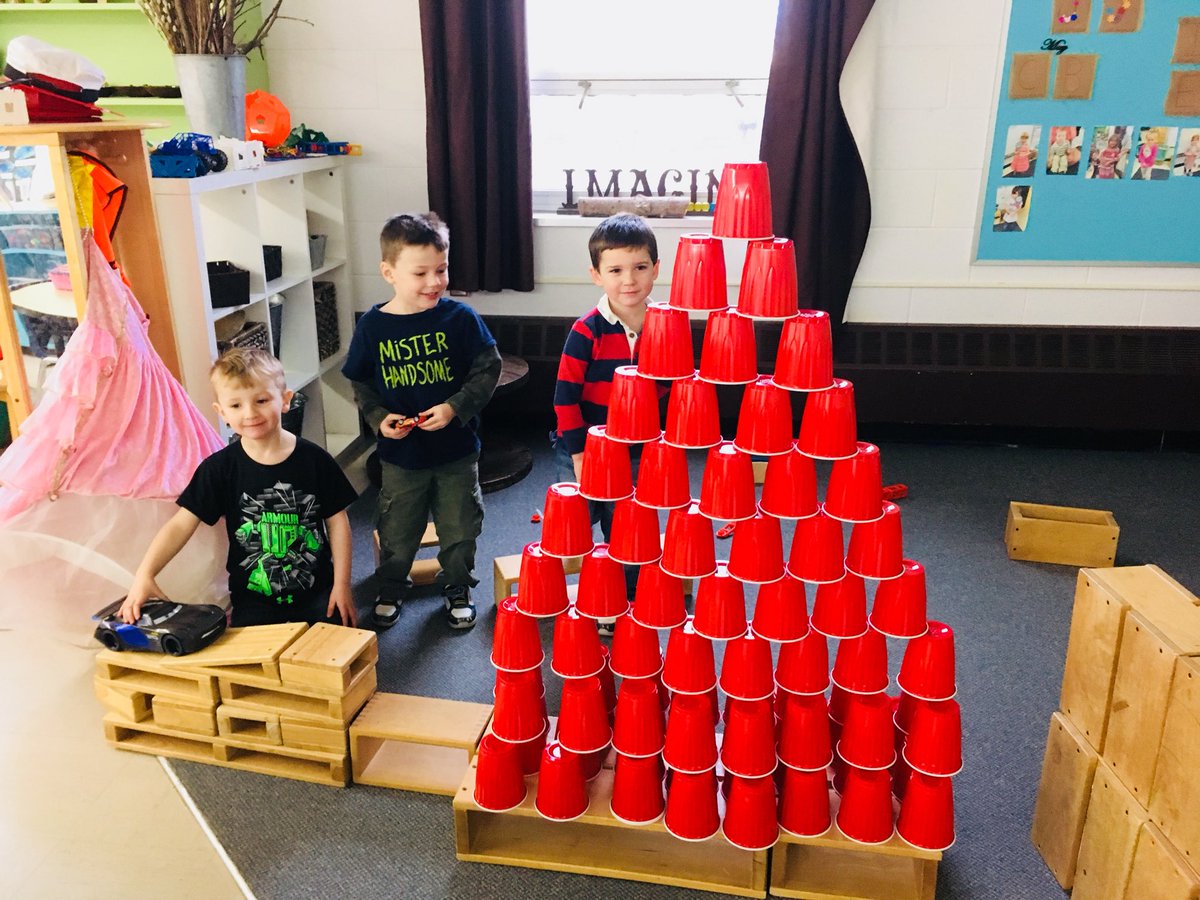 MrsNandMsF's tweet photo. So this happened during play today. Lots of problem solving and collaboration displayed. #PVNCLearns @StMaryCford https://t.co/G4kLF7gQsO