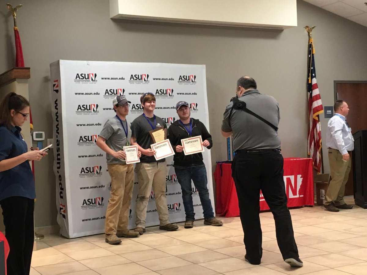 froniuswelding's tweet photo. At the Arkansas State University Weldathon, 18+ local high schools competed in a custom table build off for a chance to win college scholarships and welding equipment for their schools. Winners got a #Fronius #TransSteel 2500 for their schools!💥
#FroniusFriday
#savethetrades https://t.co/d9aOnZmQk7