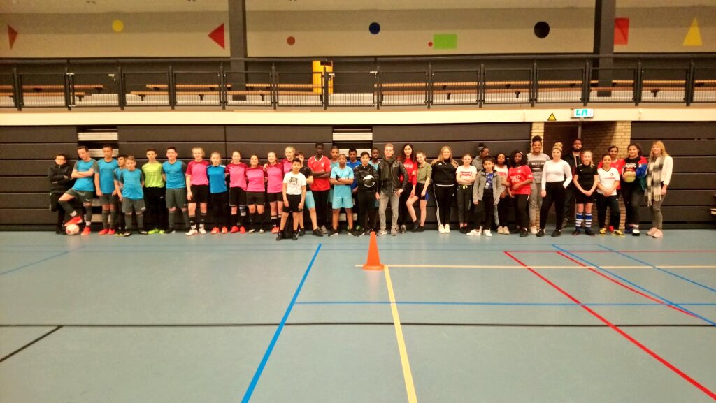 Vanavond kennisuitwisseling met Duitse &amp; Enschedese jongeren in Pathmoshal Aansluitend voetbaltoernooi (FcTwentecup)