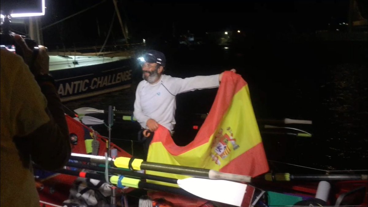 ellarguero's tweet photo. 📻 Llega el momento de conocer la hazaña que ha logrado Jorge Pena con su @EquipoRemolon. Primer español en cruzar el Atlántico a Remo (58 días, 18 horas y 49 minutos). Charlamos ya con Jorge Pena https://t.co/JD2CAggxTj https://t.co/udTgHfOWat