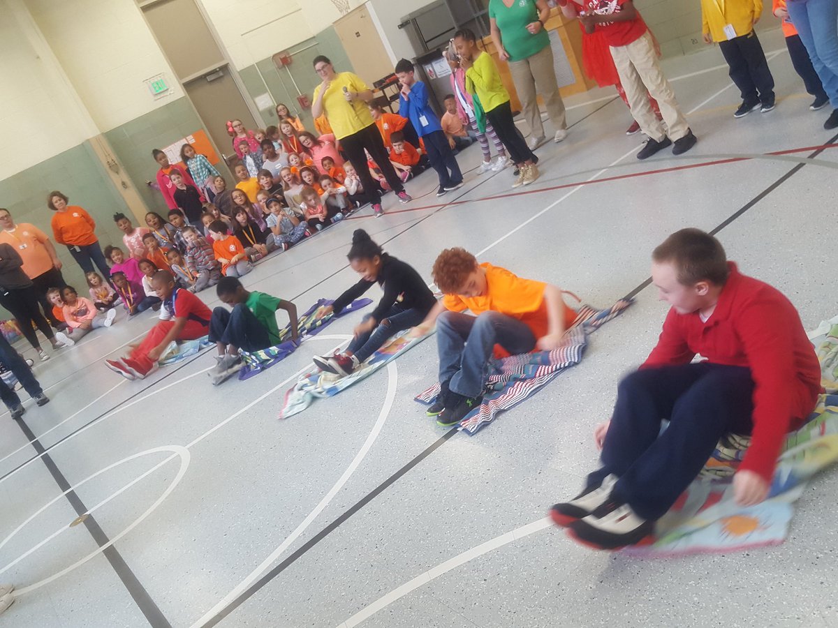 chasebcps's tweet image. We had a great house day! Teachers, faculty and students loved the Minute to Win It games!  We got to know each other more and designed a puzzle piece to highlight our favorites! @twilkinsBCPS @cbanksbcps