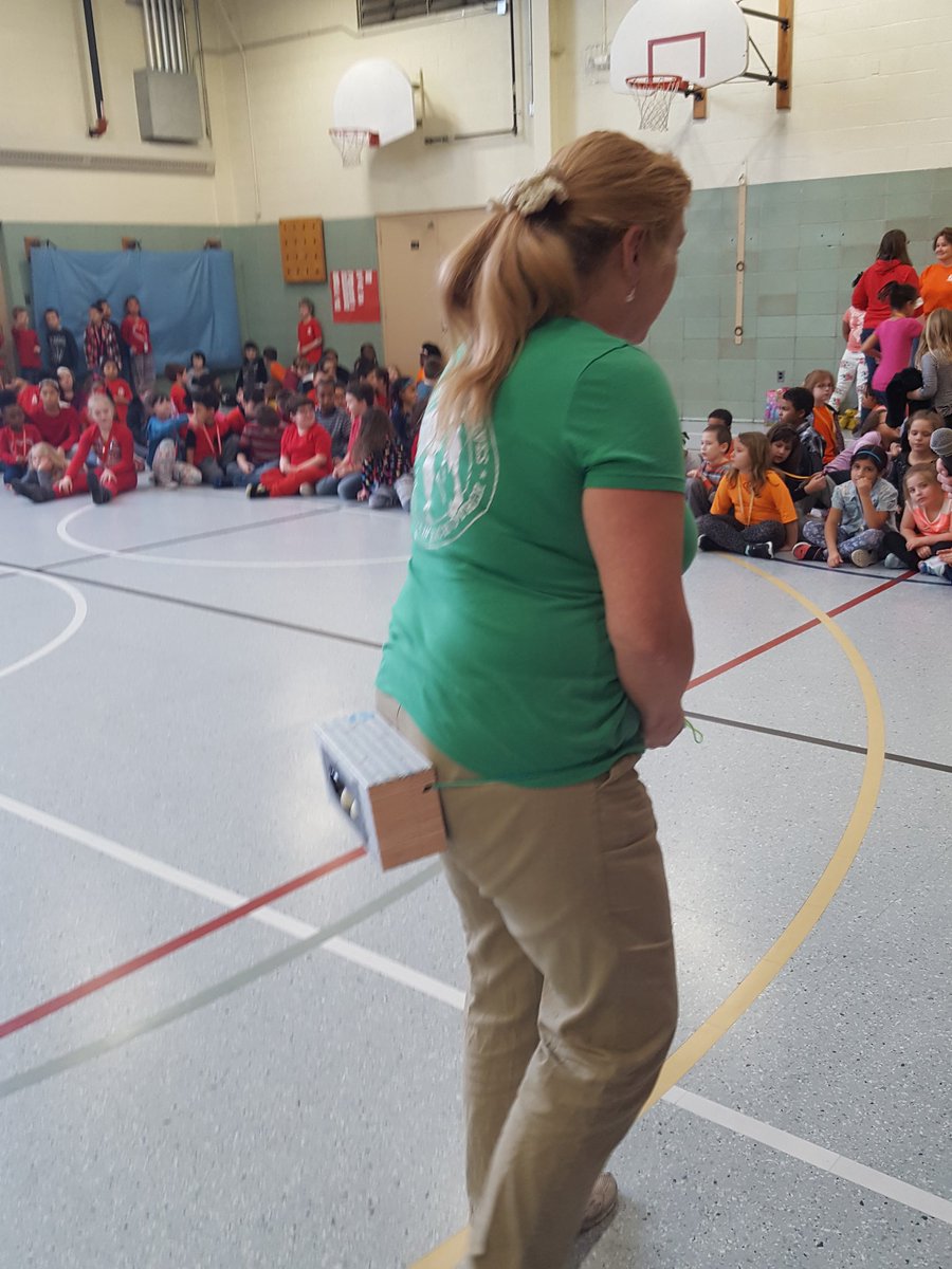 chasebcps's tweet image. We had a great house day! Teachers, faculty and students loved the Minute to Win It games!  We got to know each other more and designed a puzzle piece to highlight our favorites! @twilkinsBCPS @cbanksbcps