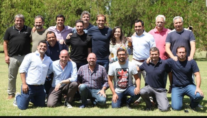 Andrearf21's tweet photo. Y la Paridad? @JulioGarro una sola funcionaria en gabinete municipal!!! #LaPlata https://t.co/L4G7y0GXRO