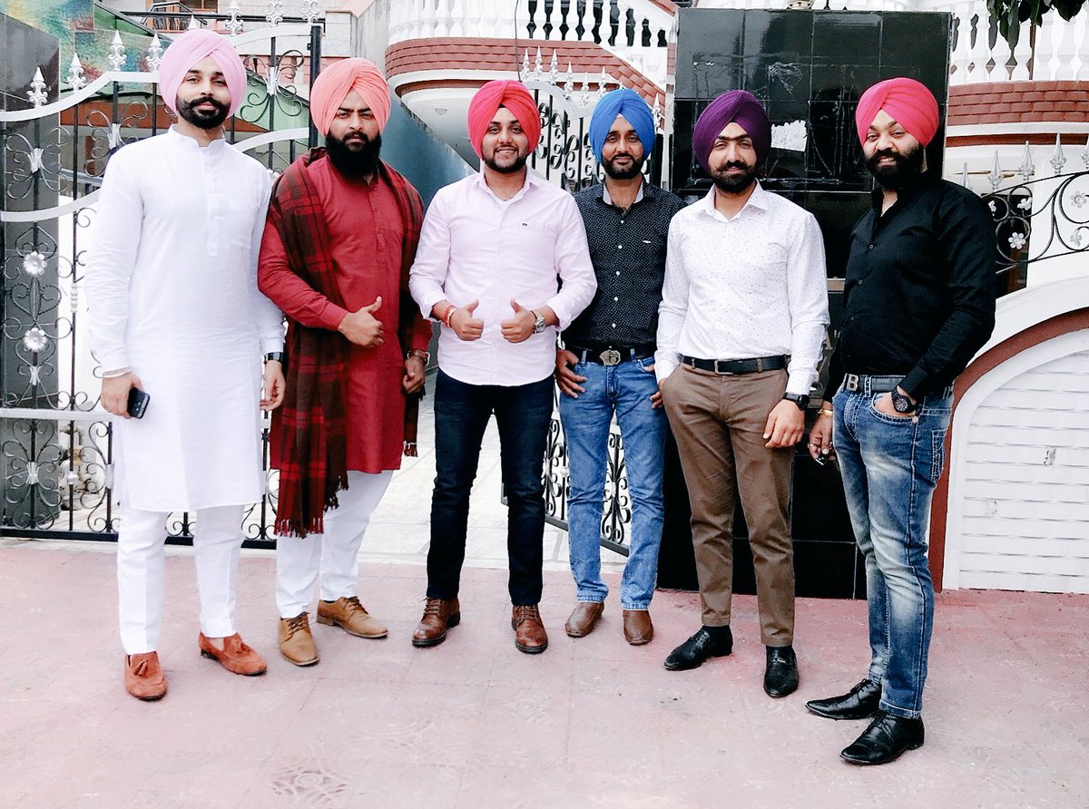 VirkMehtab's tweet image. #Pagg. #Swag.