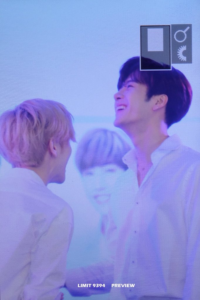 ______Limit tweet media