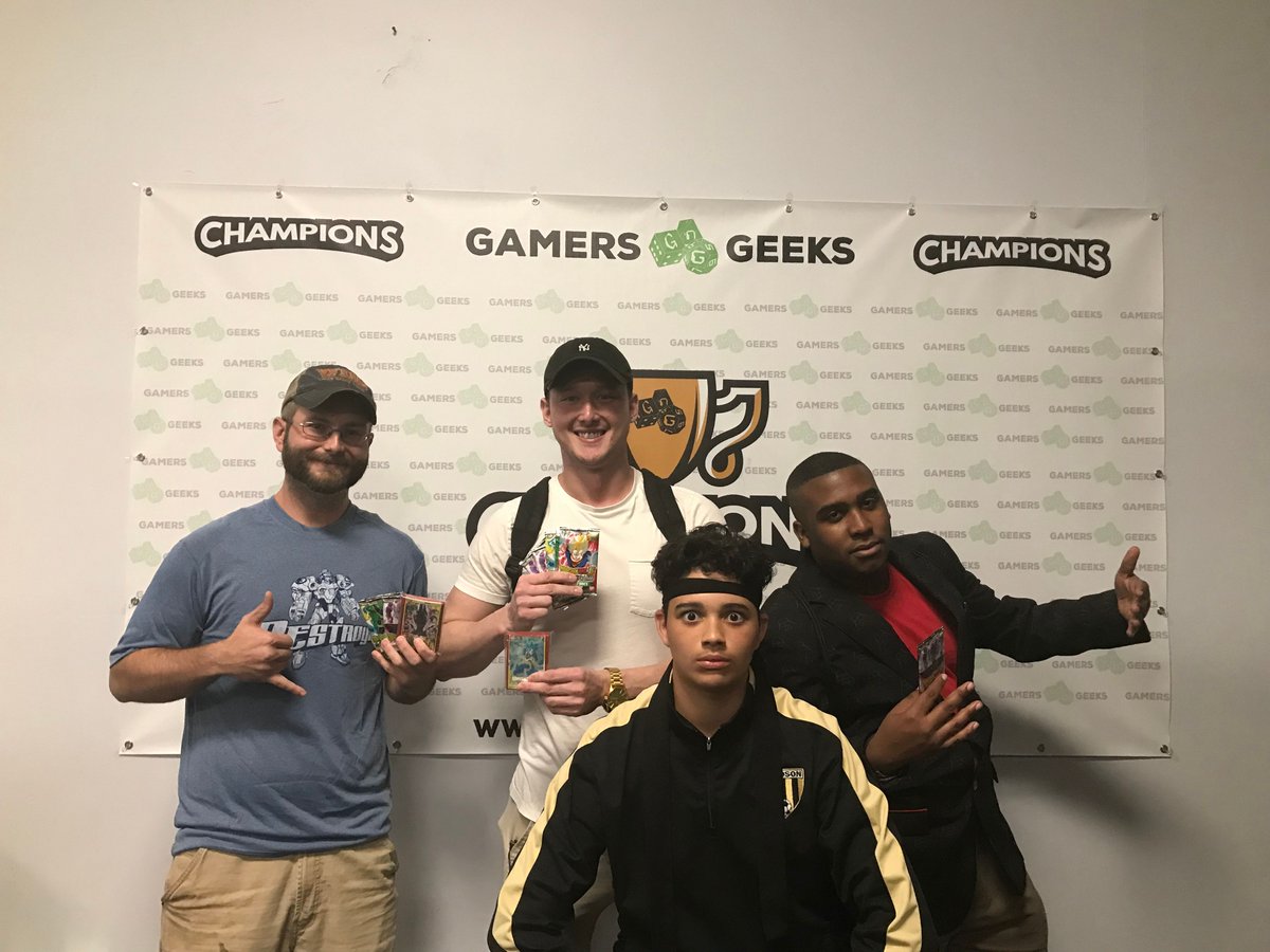 gamersngeeks's tweet image. Congratulations to our DBS champs from tonight! 

#swagswagswag
#ithinkthereisaninja
#suchfocus