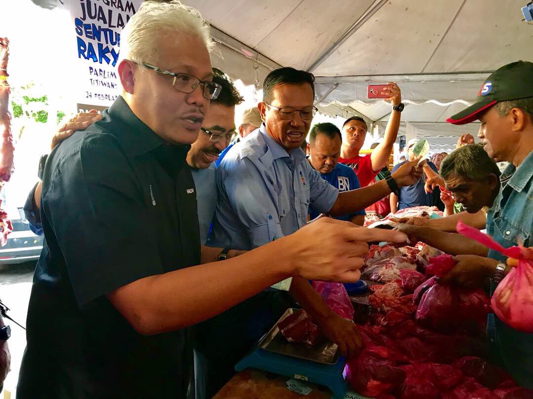 shaberyc's tweet photo. Jualan sentuhan rakyat Desa Pandan meriah https://t.co/JDB9ecRuTf