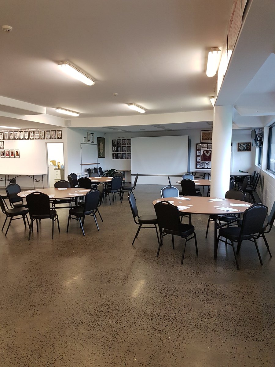 sambridges_10's tweet image. Room ready to go for the Tasmanian Umpires Coaching Conference tomorrow! Thanks to @ClarenceRoos for the function room! #umpireafl #afl @AFLTasmania @UmpireAFL