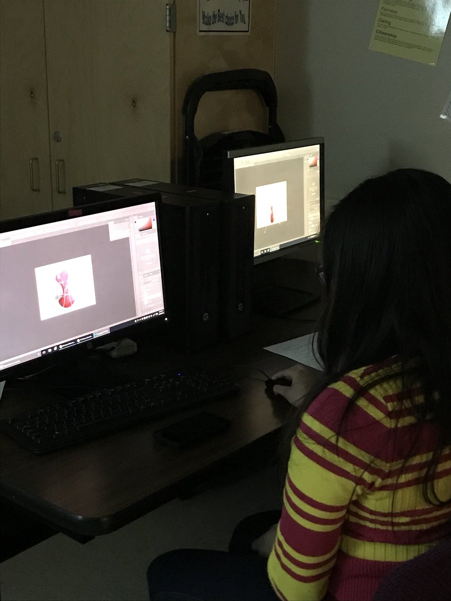 SB_Counselor's tweet image. Working their photoshop skills! #techapps