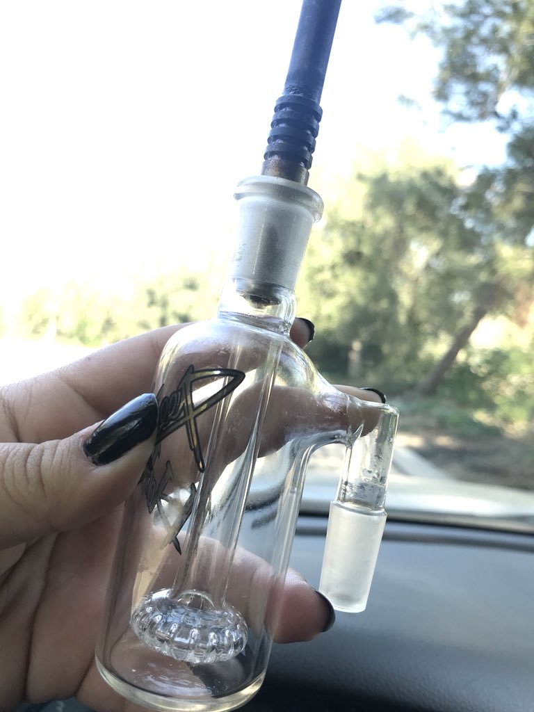 coffeejane420's tweet photo. I have an ash catcher attachment on my bong along with the inverted nectar collector that I heat up to take dabs with, I get milky clouds #420friendly #marijuana #CannabisCommunity #CannabisMedicinal #MedicalMarijuana #stoner #glass #rig #ashcatcher #nectarcollector #stoned https://t.co/T8uGsbxVml