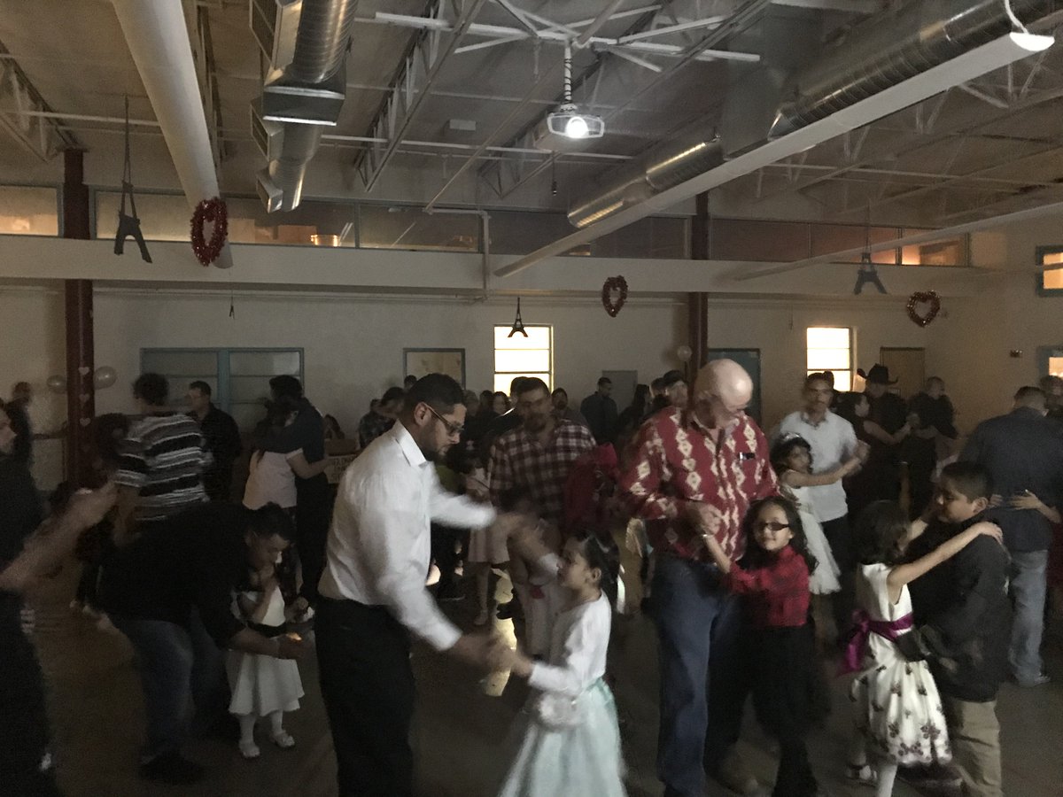 BarcelonaAPSLZ2's tweet photo. A wonderful Friday night event at Barcelona Elementary! Our annual Father daughter dance (this year dinner was added in). Such a great turn out of Male role models.
@APSLZ2 https://t.co/FMpMO8aJst