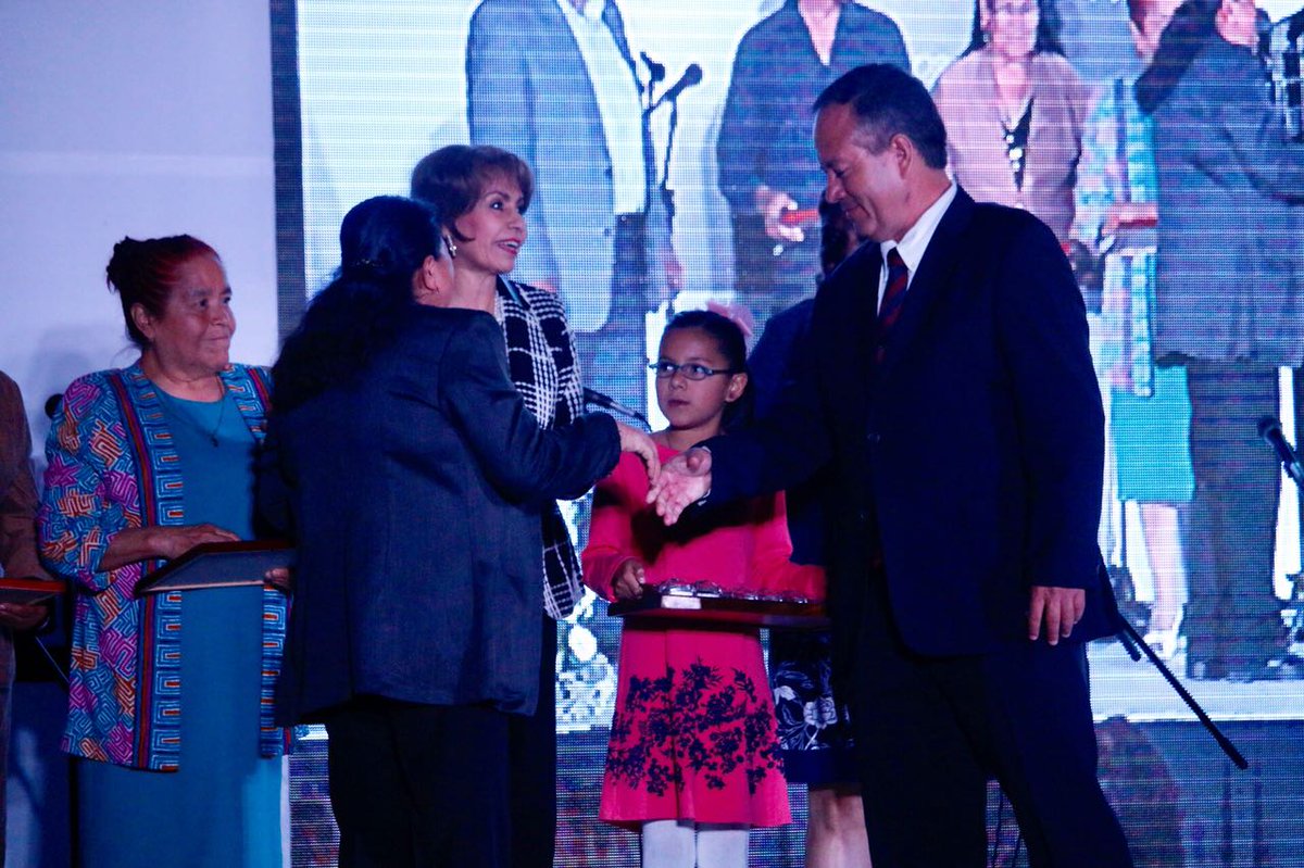 Sistema de Asistencia Social tweet media