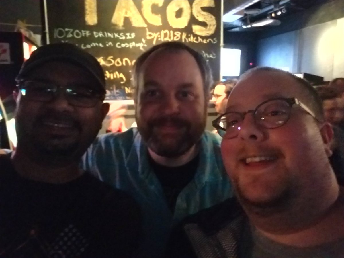 CGuntur's tweet photo. Moi hanging out with awesome peeps. #devnexus #DevNexus2018 #usualsuspects https://t.co/h7wpF41un0