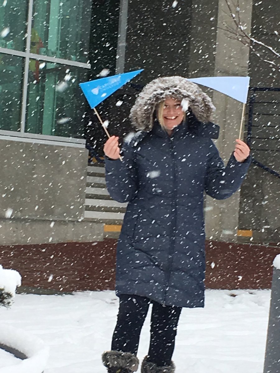 Tantalusrange's tweet photo. A snow storm today @CapilanoU didn’t stop @CapURegistrar Recruiter Sarah Payne from welcoming a large group of Port Alberni High School students with her warm smile for a Campus Tour ! #iluvcapu #NorthVan #exploreCapilanoU https://t.co/rgVTgC88se