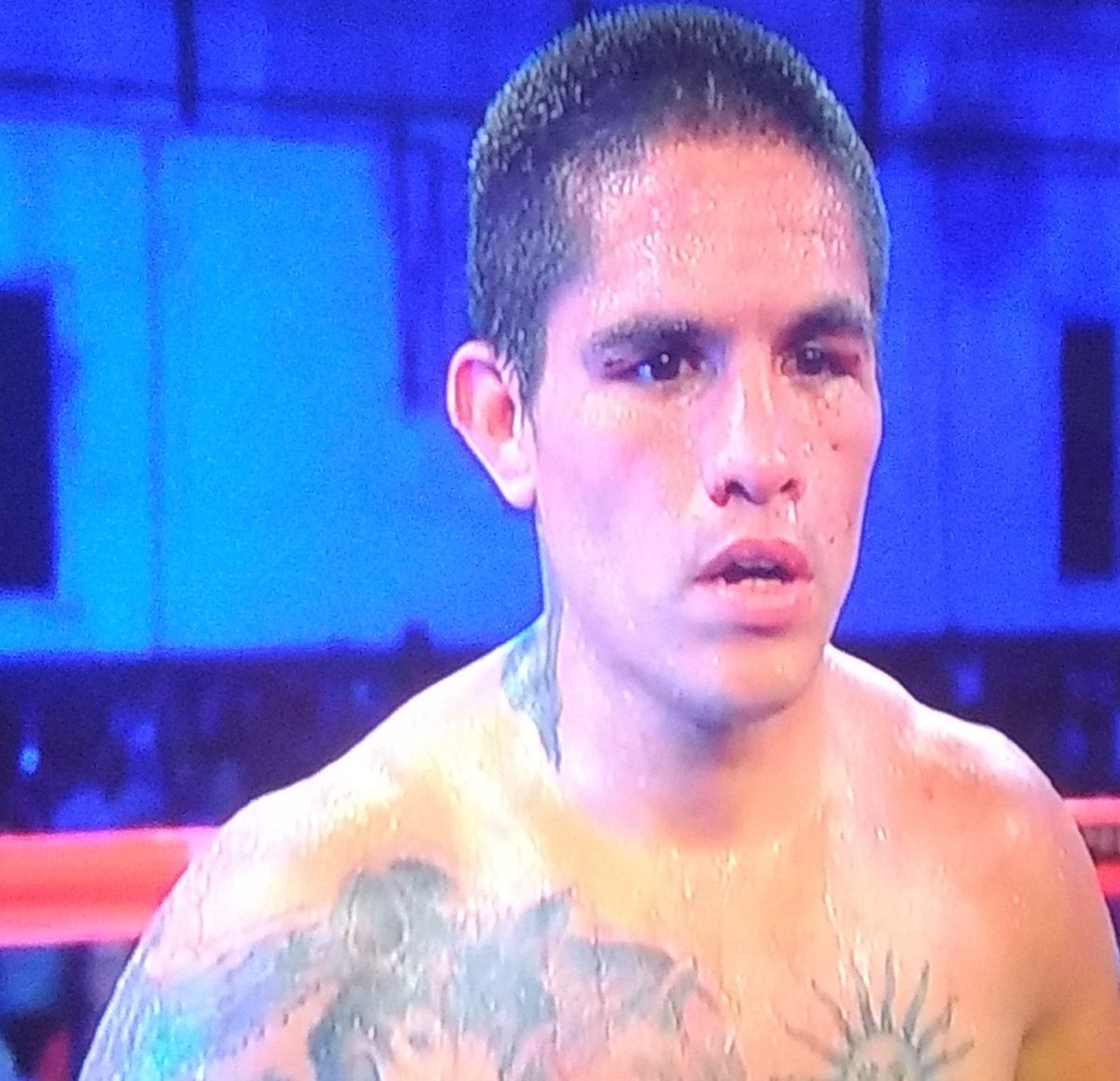cercadelring's tweet photo. En el segundo combate profesional de la noche en #Ceibas #EntreRios, #IgnacioPerrin (3-0-0 - 1KO) venció por puntos en fallo unánime a #DiegoPichardoLiriano (17-15-1 - 3KO) #CDREnTodosLados #CercaDelRing
📸 Captura de pantalla @BoxeoDePrimera https://t.co/lK22P6g9S6
