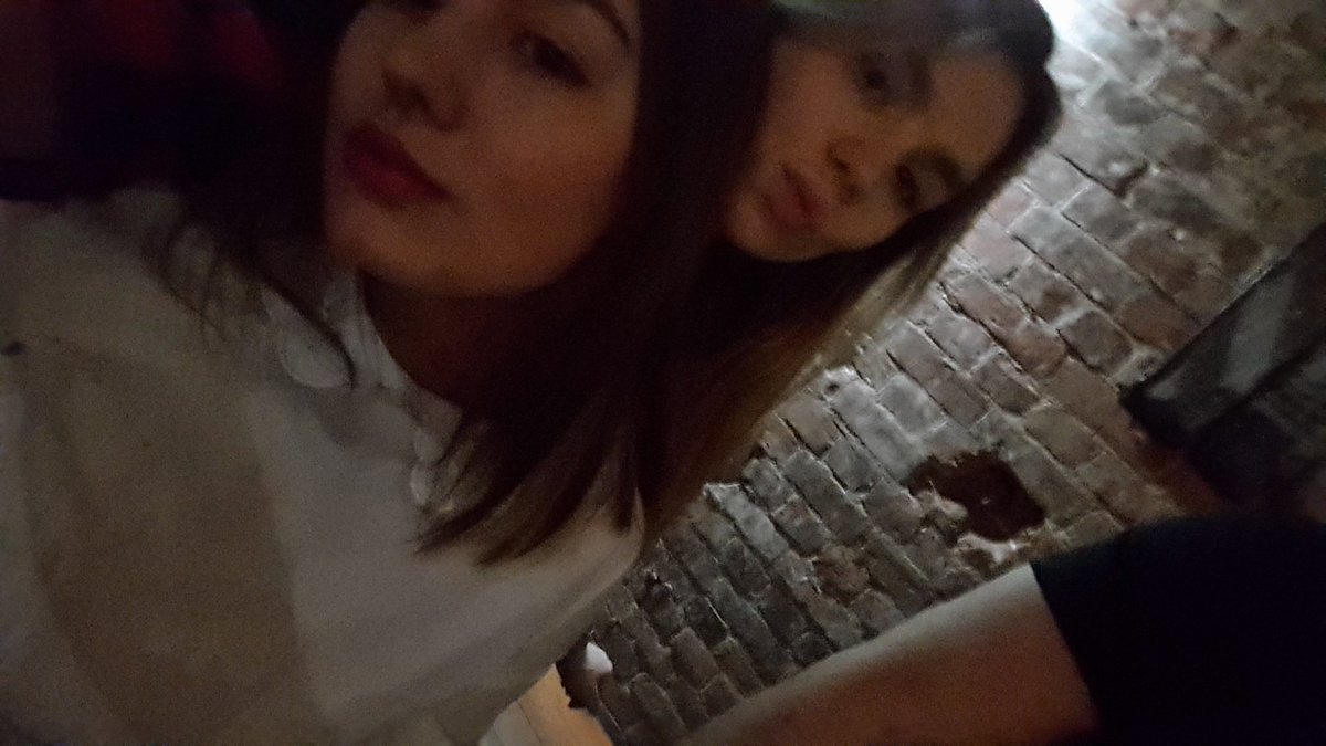spooky_town's tweet photo. я и молчанов  
это по любви 
💕 https://t.co/Mz5I6WrDV1
