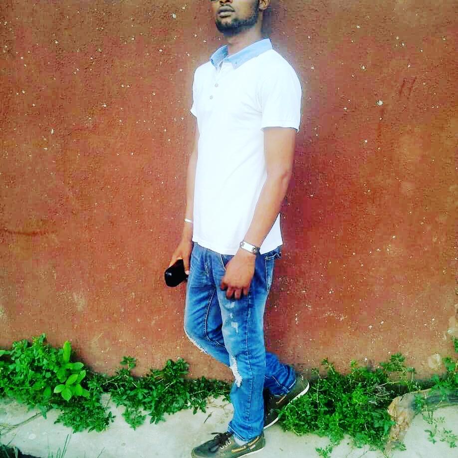 WazzTroy's tweet image. #stillme#troy#in#thy#house#of#blues
#apiweekend#sir
#all#iphone(1-6)chocolate #fanz
#see#u&amp;amp;site#u
#myreal#niggys