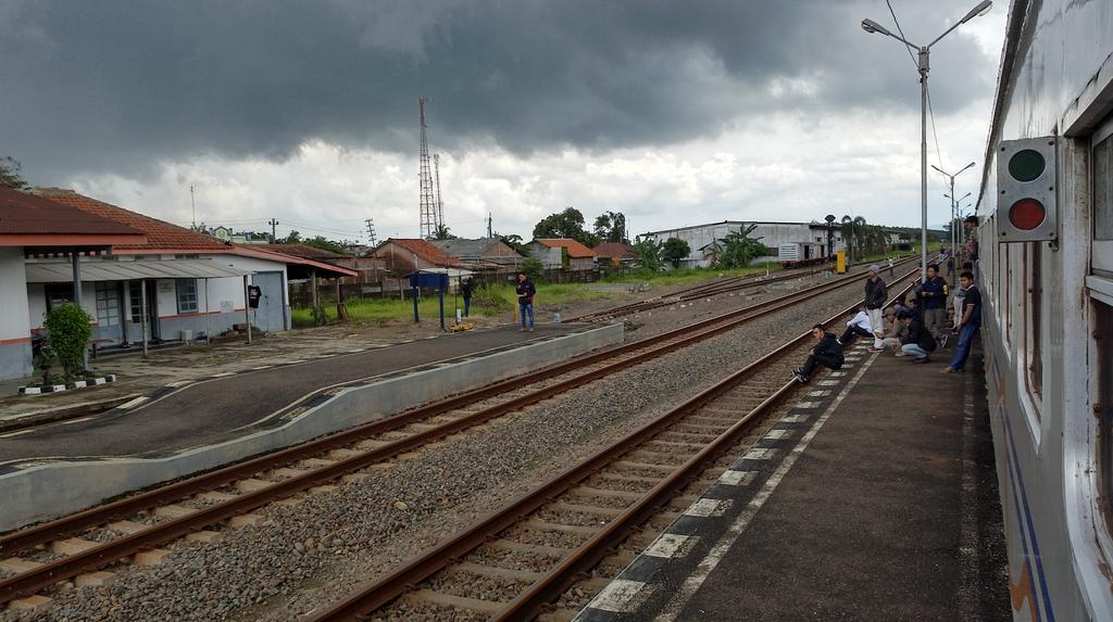 Putar kepala menuju tegal #KAIupdate @stasiunprupuk