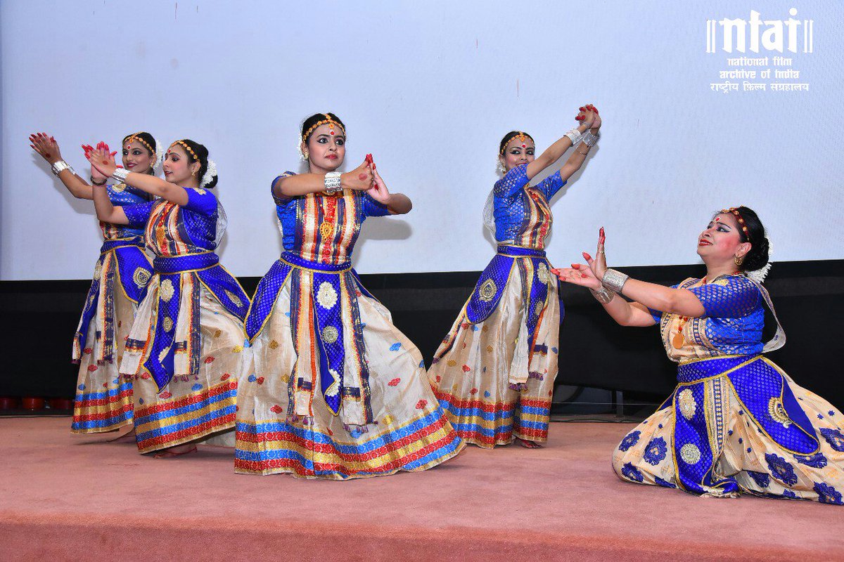 NFAIOfficial's tweet photo. Glimpses of Sattriya Nritya performed at NFAI, a classical dance drama performance of Assam!! #NEFF2018 https://t.co/KsO4lWbwk2