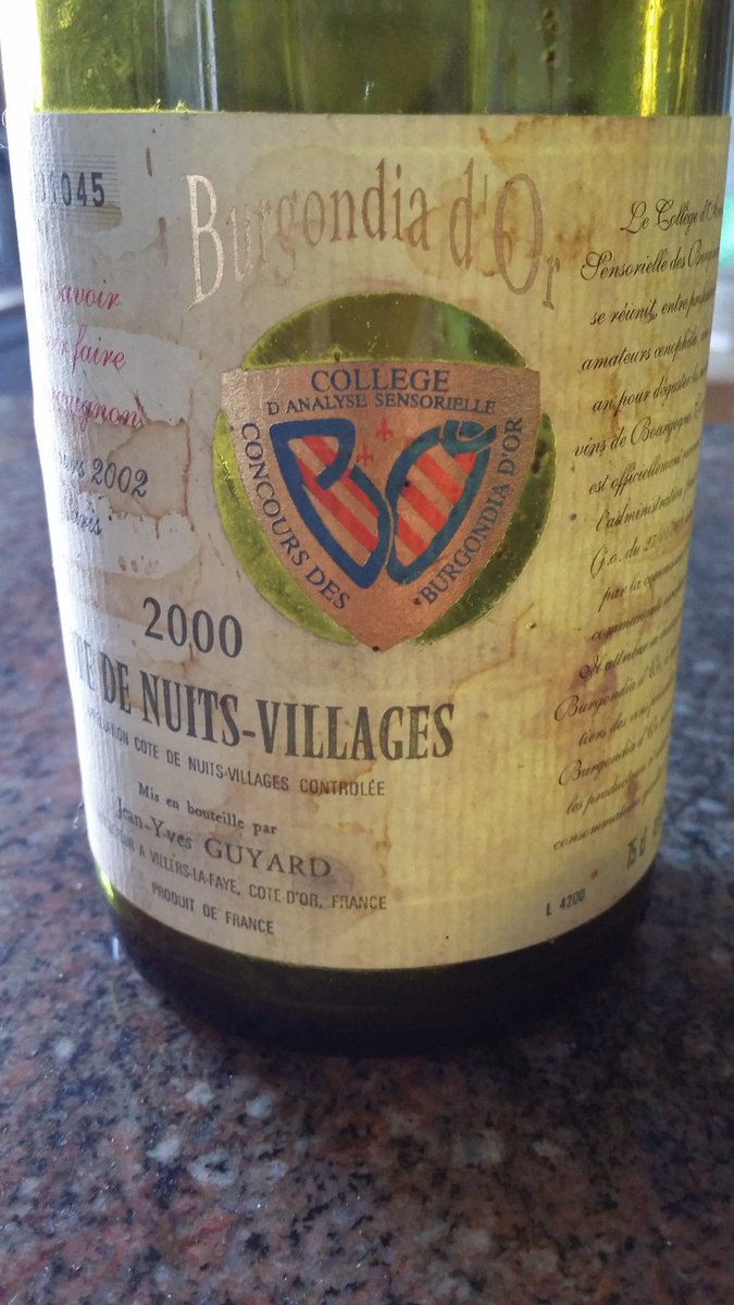 #BottleBattle du samedi 24/02 2018 : nous on ouvre le bal post vinisud avec un <a href="/VinsdeBourgogne/">Vins de Bourgogne</a> de Jean-Yves Guyard millesime 2000 ! <a href="/lawinetech/">La WineTech 🍇</a> <a href="/vinosoftcom/">Vinosoft</a>  <a href="/vinosoftcom/">Vinosoft</a> <a href="/CaveasyApp/">Caveasy</a> <a href="/AngeGardienVin/">Cellier Domesticus⛅️</a> <a href="/VinoTeam/">VinoTeam</a>