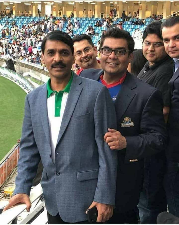 AbdulMuteen01's tweet photo. #ARYTeam
اس کوکیاسمجھاجاے؟؟؟؟ https://t.co/dPV0gL1gN9