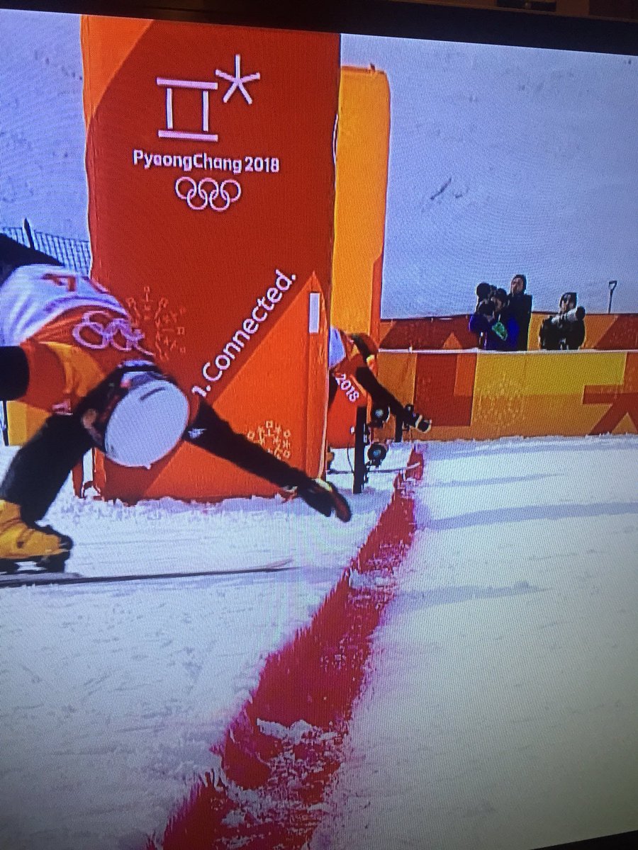 MHawkATL's tweet photo. there’s some hometown cookin’ at these #Olympics...rider in white helmet (South Korean rider) was named the winner of this race!?? 🤔 #ParallelGiantSlalom https://t.co/VVPVjgQoUF