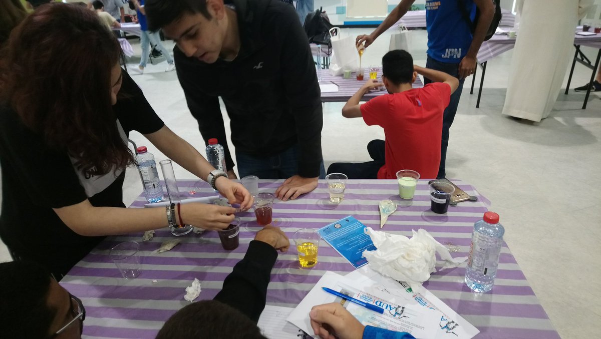 AUDengineering's tweet image. Which team will get the density tower right in time #EngineeringFair @AUDubai