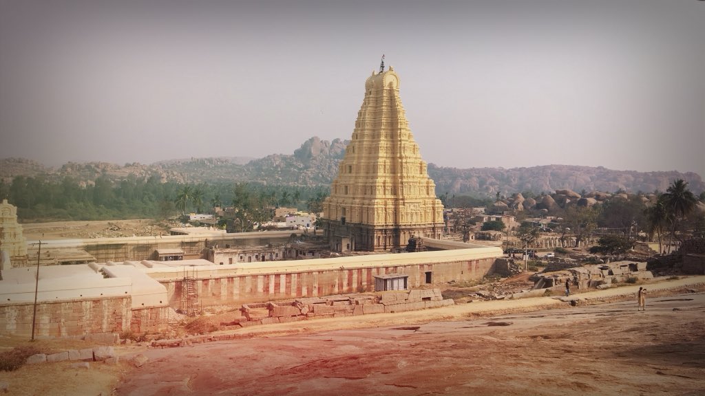 @incredibleindia @alphonstourism @KarnatakaWorld @tourismgoi @UNESCO #VirupakshaTemple #Karnataka #IncredibleIndia #IndiaBlogTrain