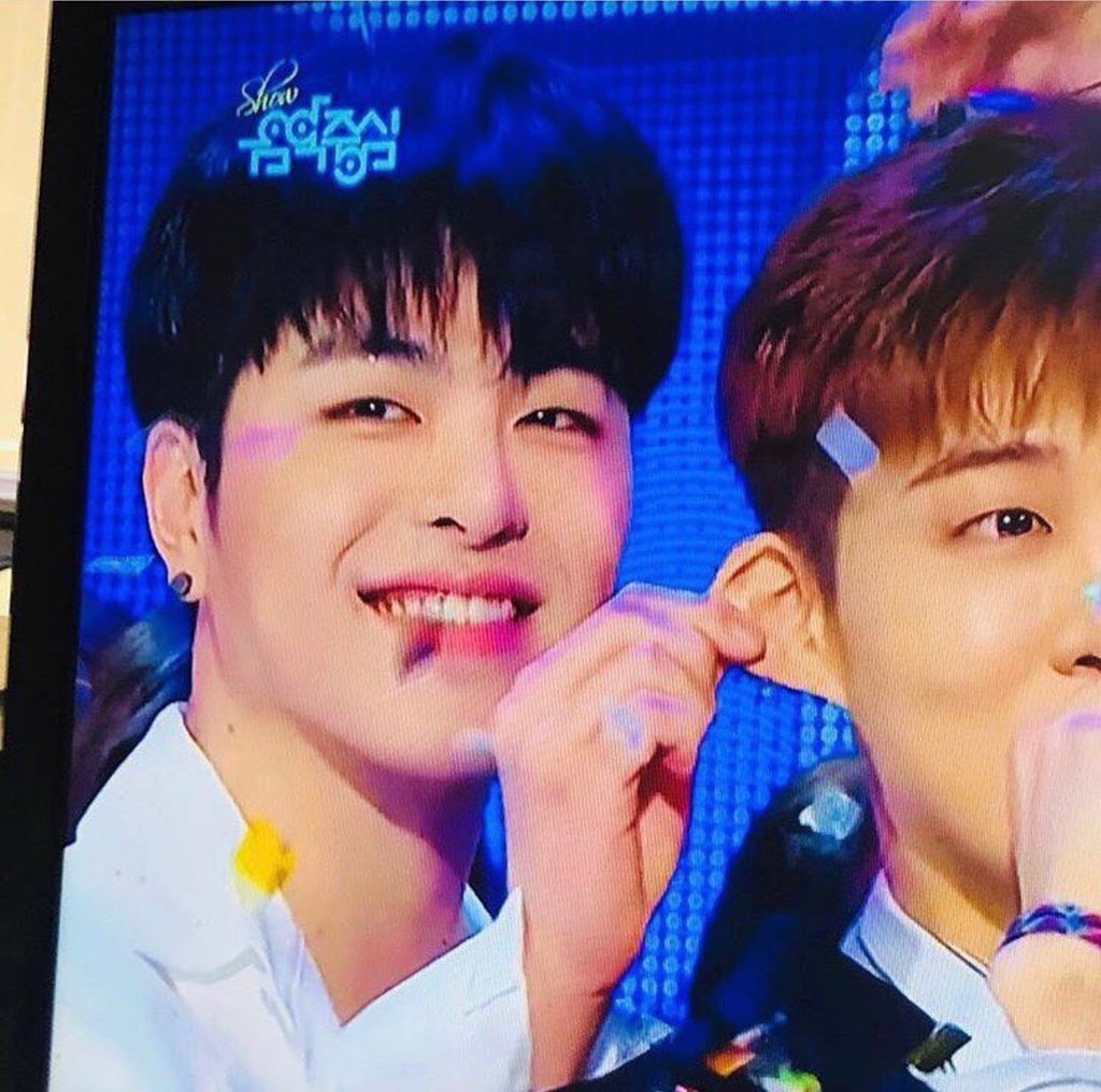 _myjuneya's tweet photo. เป็นลีดเดอร์ที่อดีตมังเน่ไม่เคยกลัว 55555555555555555555555555555555555555555555555555555555555555 https://t.co/HfglpgEOj4