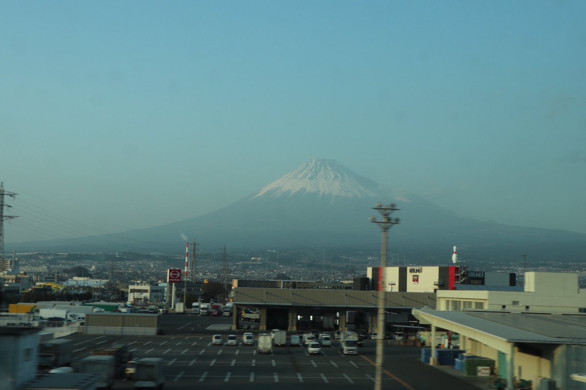 ともさん Tomosan サッカーユニフォームの世界 على تويتر 明日のジュビロvsフロンターレ観戦のため静岡へ移動中 奥さんの実家に泊まり家族で観戦に出かけます Jリーグ Jリーグ開幕 Jleague ジュビロ磐田 川崎フロンターレ 今日の富士山